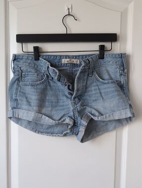 Hollister Washed Light Blue Denim Roll-Hem Shorts